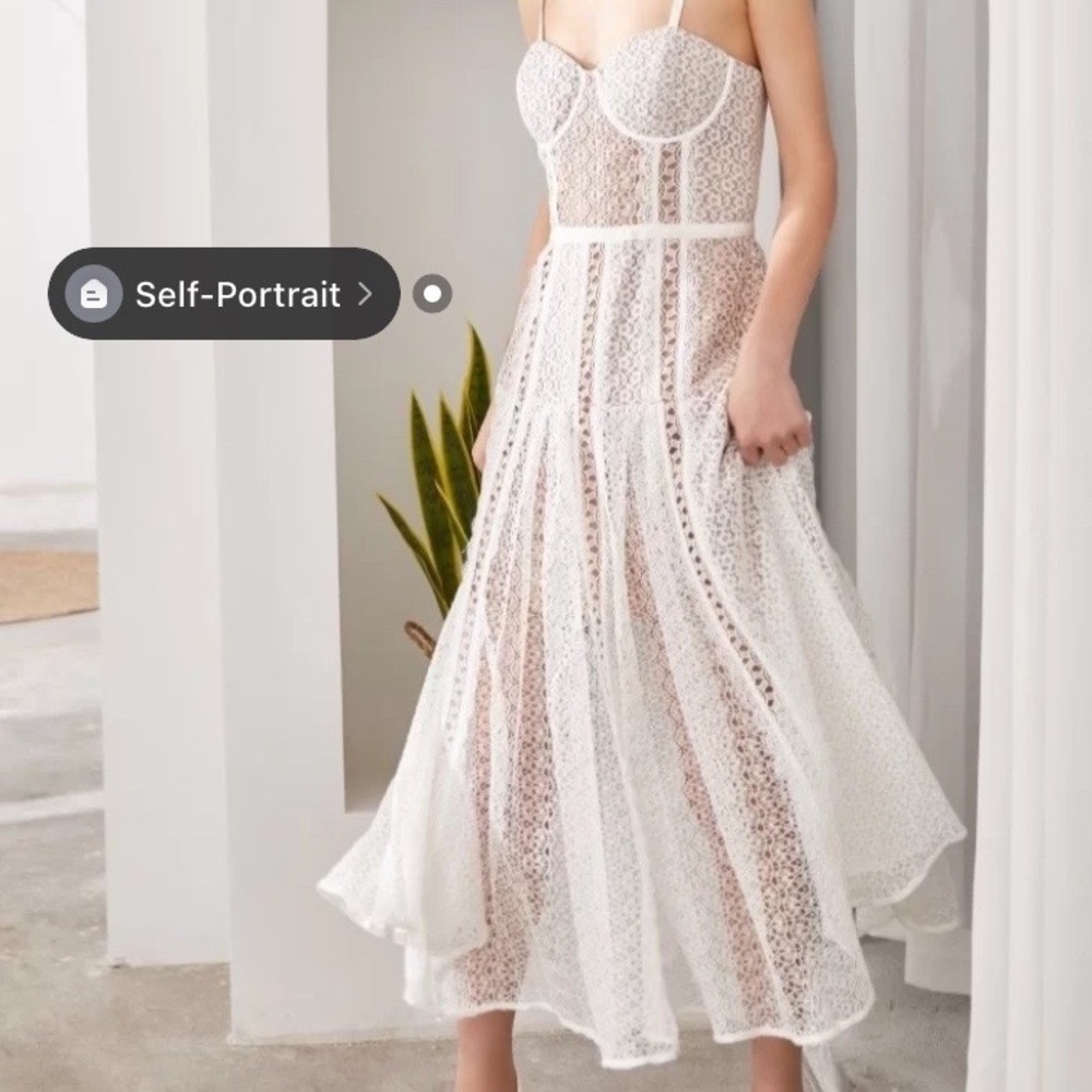 Self portrait Lace dress 

Size us0

Brand new